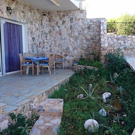 Το Πετρινο Villa Agia Marina Mikrolimanou Ngoại thất bức ảnh