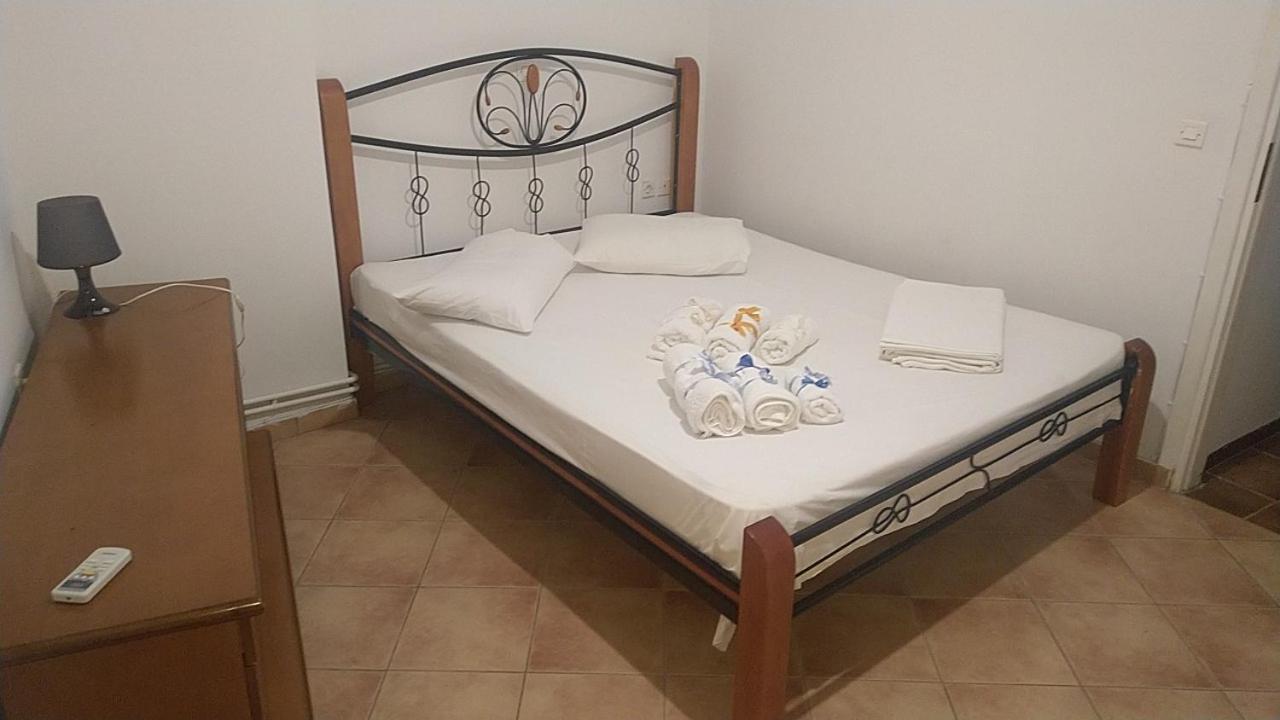 Το Πετρινο Villa Agia Marina Mikrolimanou Ngoại thất bức ảnh